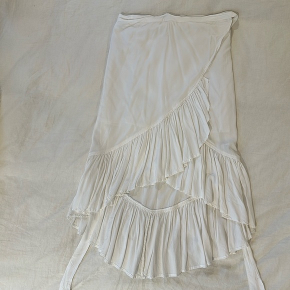 White Havaianas tie wrap skirt size XS - Picture 1 of 2